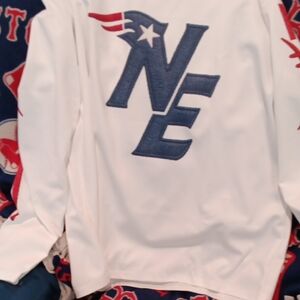 Men's White Long-Sleeve Pullover T Shirt with Navy Logo